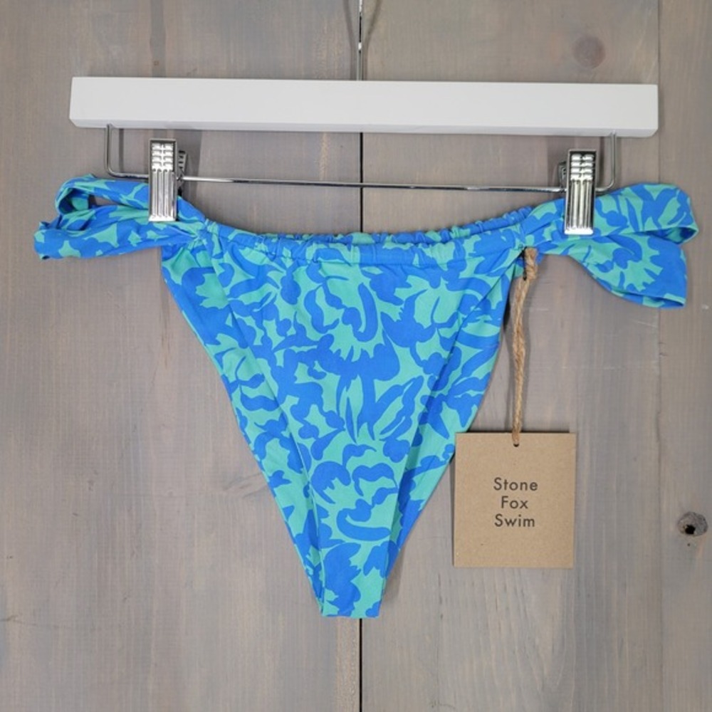 Stone Fox Swim Bijou Bikini Bottoms Womens XL Blue Ocean Bloom NWT Beach
